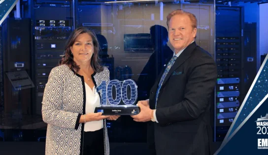 Jim Garrettson Presents 2024 Wash100 Award to CACI’s DeEtte Gray