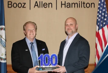 Steve Escaravage of Booz Allen Collects 2024 Wash100 Award From Jim Garrettson of Executive Mosaic