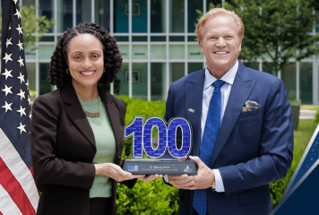 PDDNI Stacey Dixon Accepts 2024 Wash100 Award